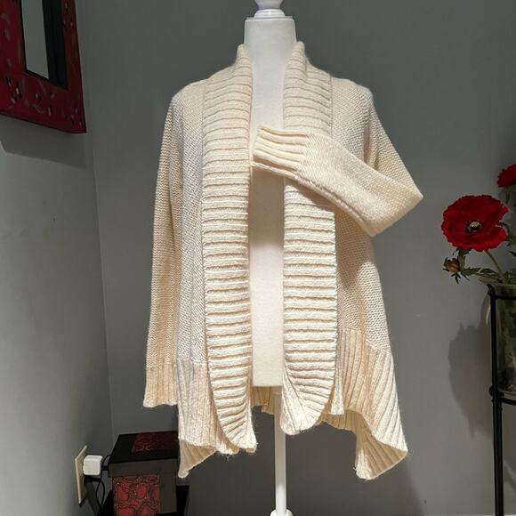 NEW Alice + Olivia Wool Cashmere Classic Timeless Layering Cardigan Sweater NWT - Picture 5 of 16